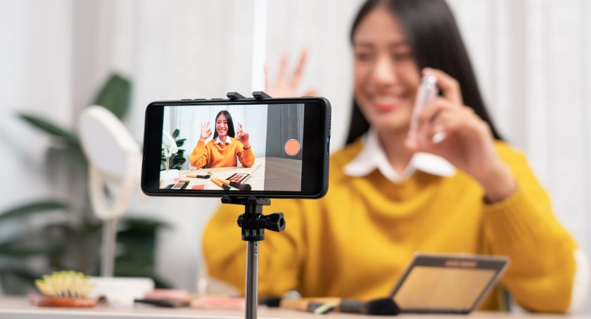 Venable Hosts Beauty Law Glow-Up Podcast to Discuss Marketing Compliance with AI and Influencers